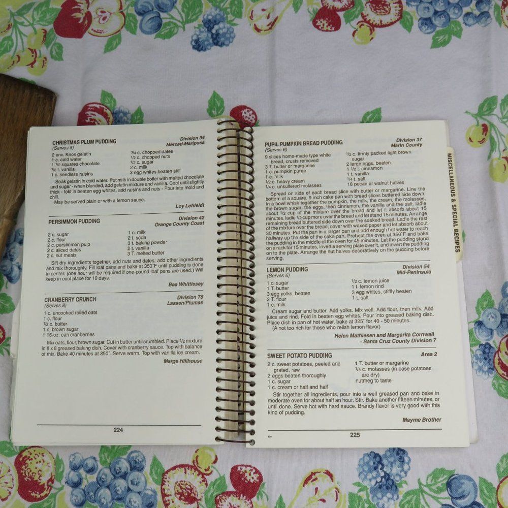 Favorite Recipes of the California Retired Teachers Association Cook Book VTG - Picture 9 of 10